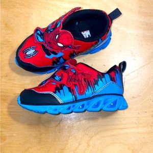 Spider-Man light up sneakers 🕷🕸